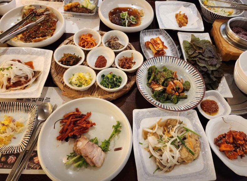 솔빛 마루 한정식 다양한 음식, 고기 채소