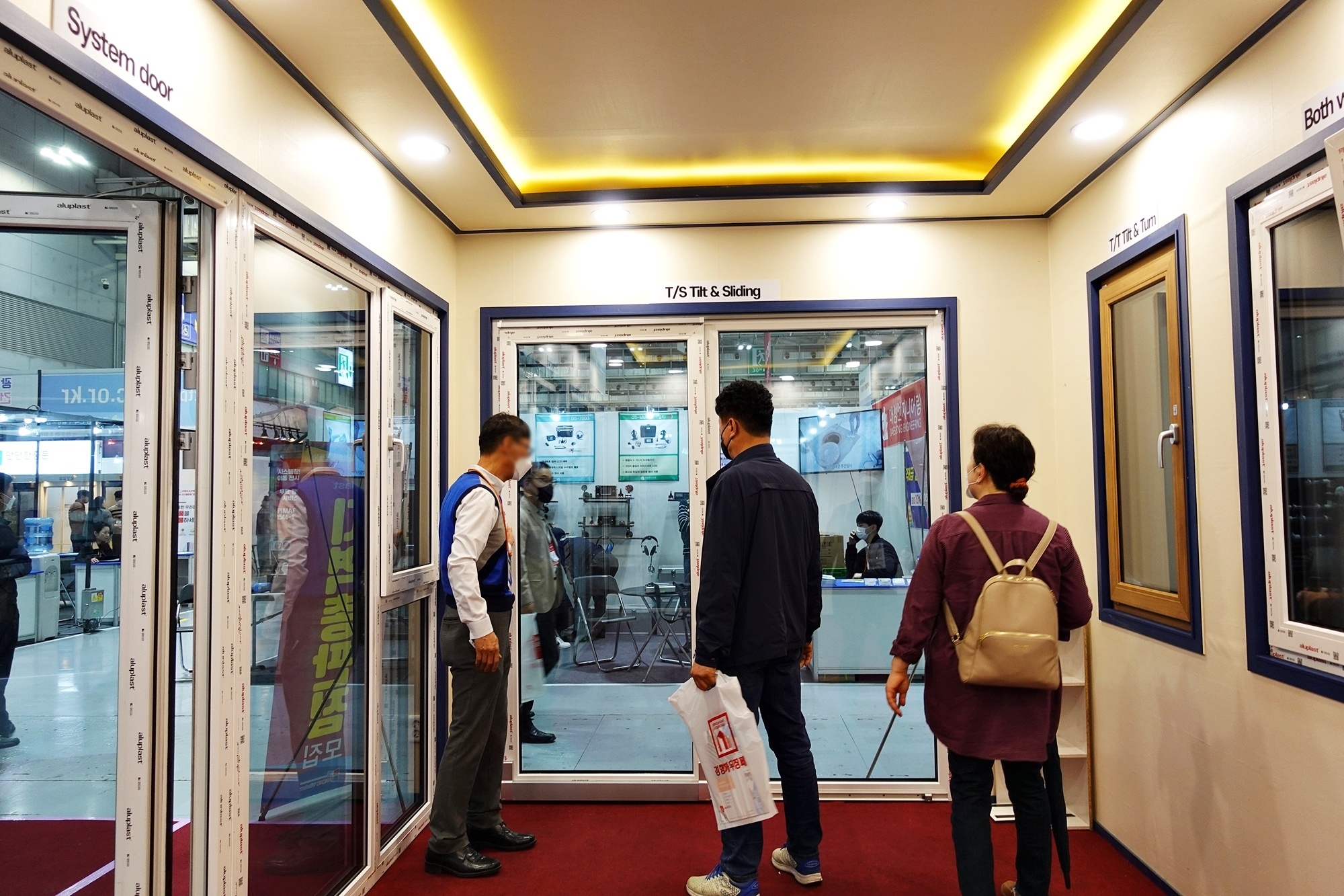 광주경향하우징페어-문과창문들