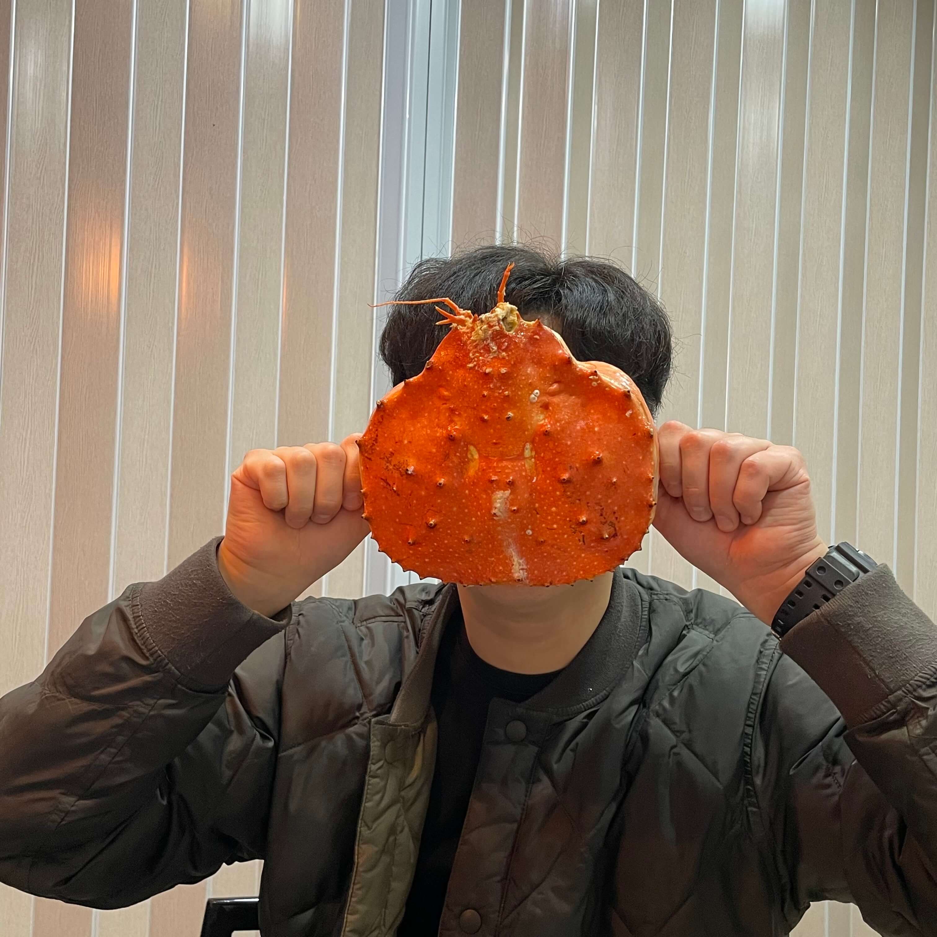 킹크랩 크기 비교2