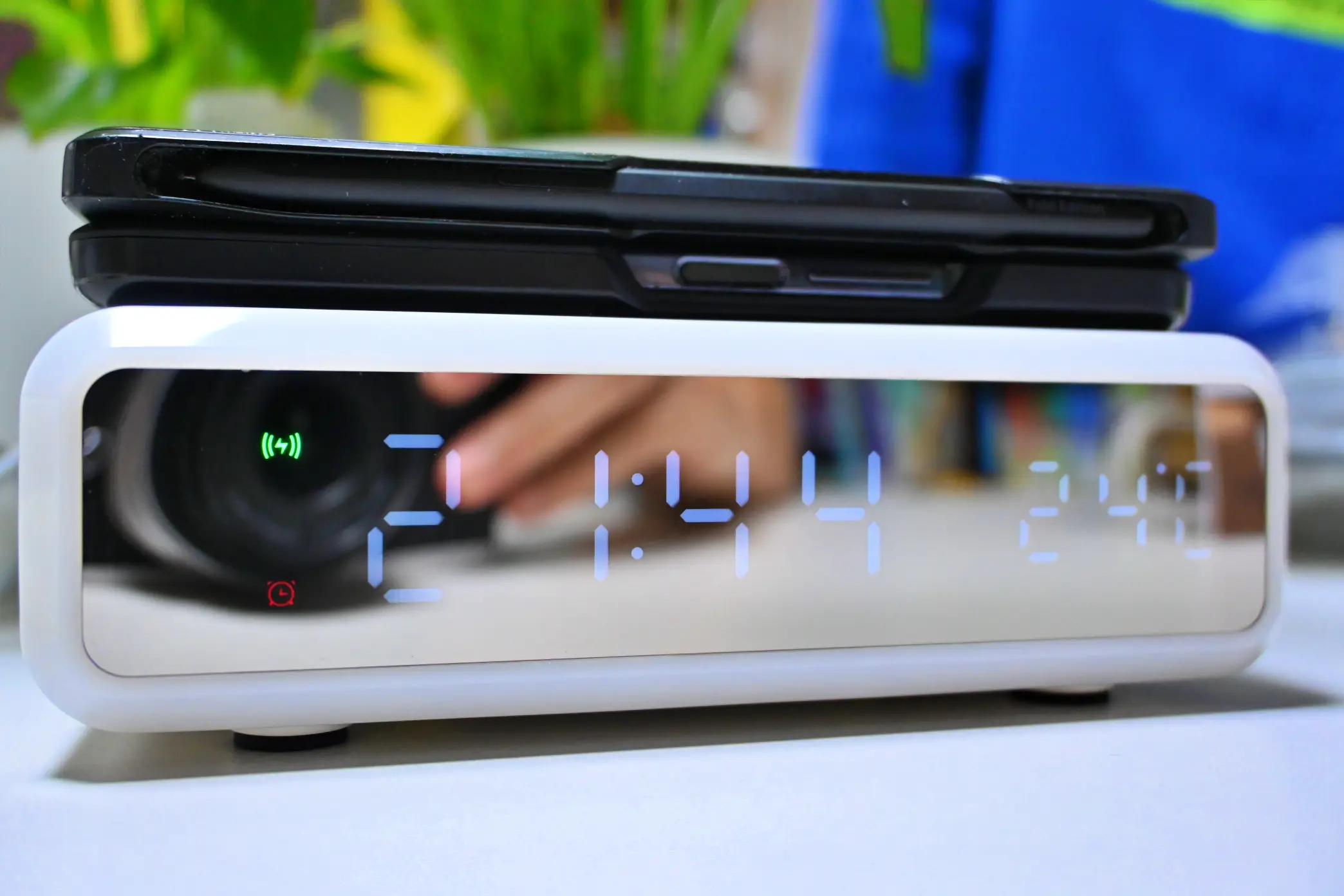 LED 무등과 알람시계 기능이 있는 고속무선충전기 사진10