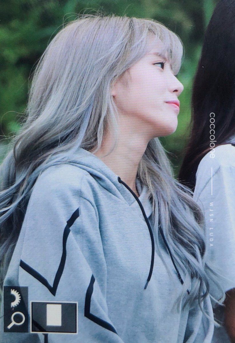 우주소녀 루다 인스타그램 사진 몸매