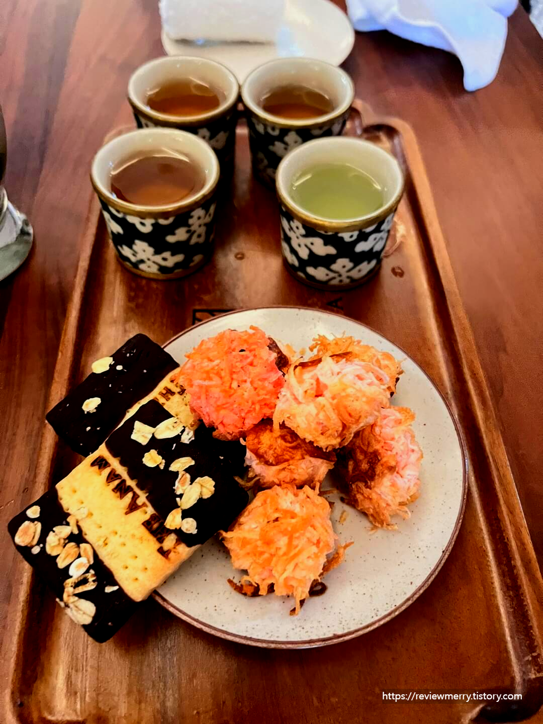 웰컴 과자&#44; 티