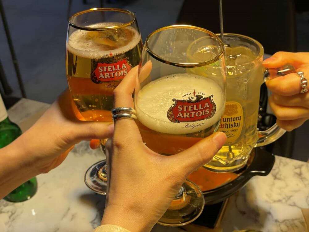 수원 행궁동 맛집 테이스팅 뮤지엄 - 우정 건배샷