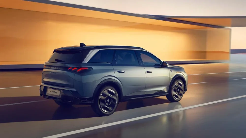 푸조 5008 스마트 하이브리드