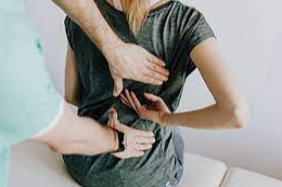 오른쪽 옆구리 통증 의심되는병