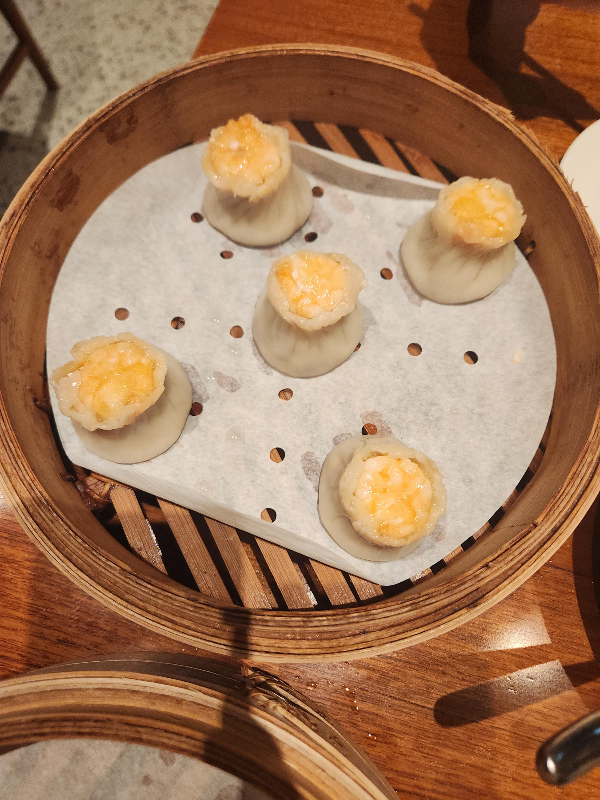 타이베이 샤오롱바오와 대판 야끼: 딘타이펑 vs Goodbeitao, 歐林 vs Mosun Teppanyaki_딘타이펑_새우 샤오마이