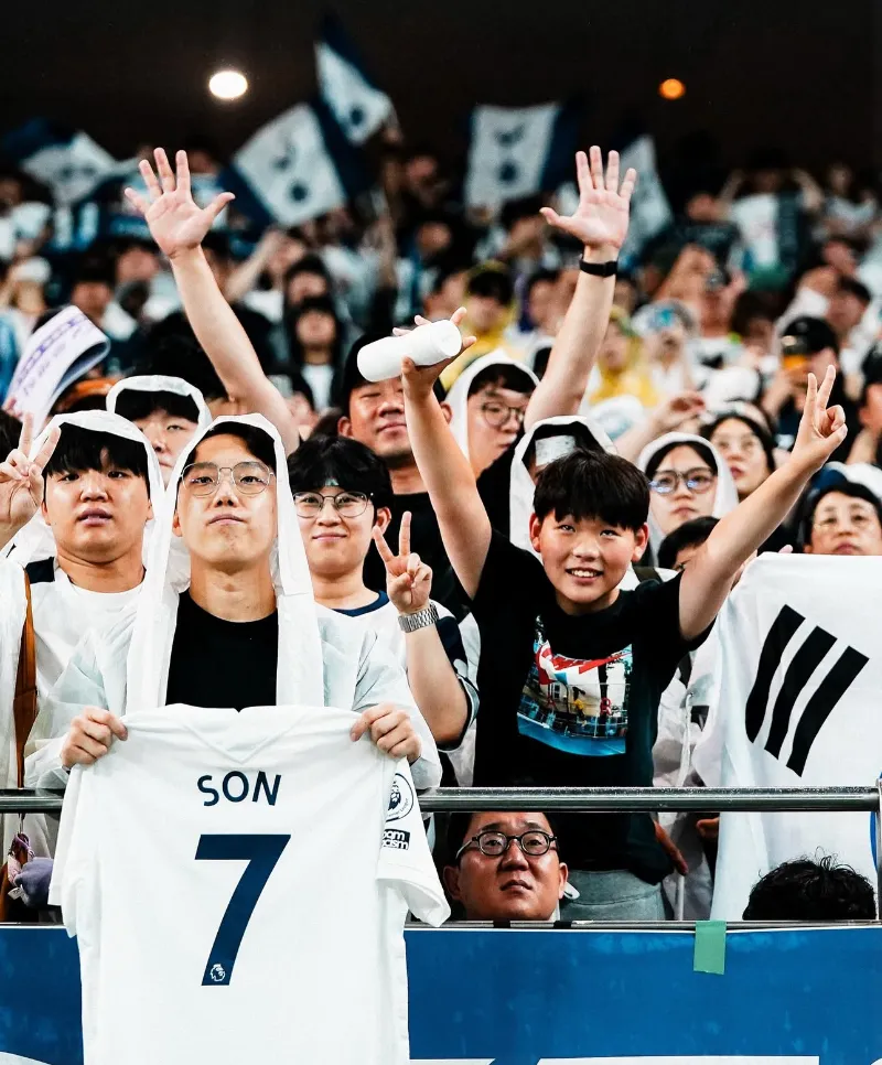 손흥민, 손흥민 고별전, 토트넘, 손흥민 토트넘, 손흥민 이적, 손흥민 눈물, EPL 득점왕, 손흥민 마지막 경기, 손흥민 레전드, 서울월드컵경기장, 손흥민 교체, 손흥민 카드오브아너, 손흥민 토트넘 기록, 손흥민 업적