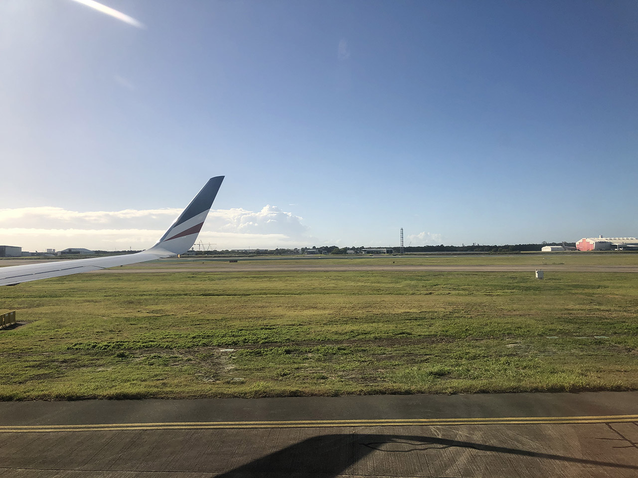 브리즈번 공항 도착