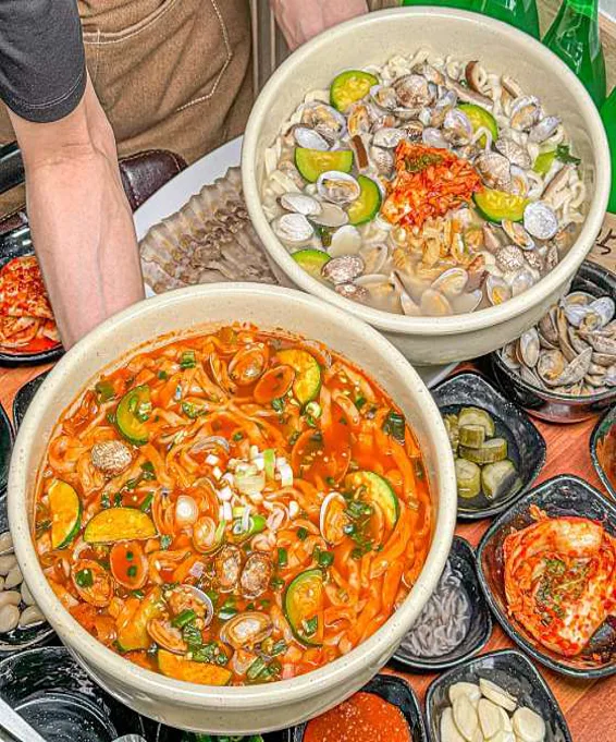 윤가네들깨수제비보쌈