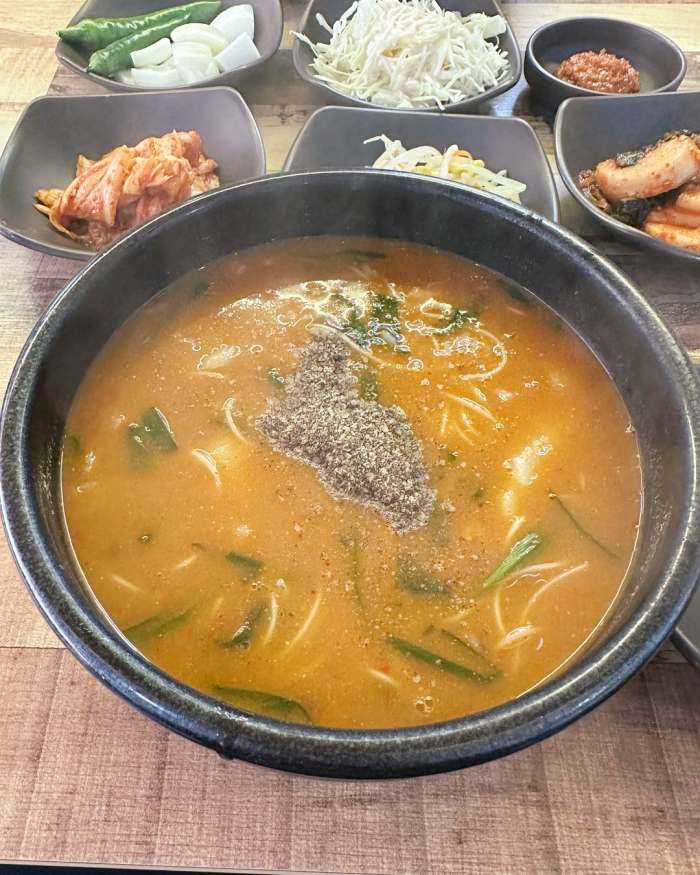 이만기 동네한바퀴 시즌2 무주 반딧불시장 어죽 맛집 어탕 국수 수제비 도리뱅뱅이 소개