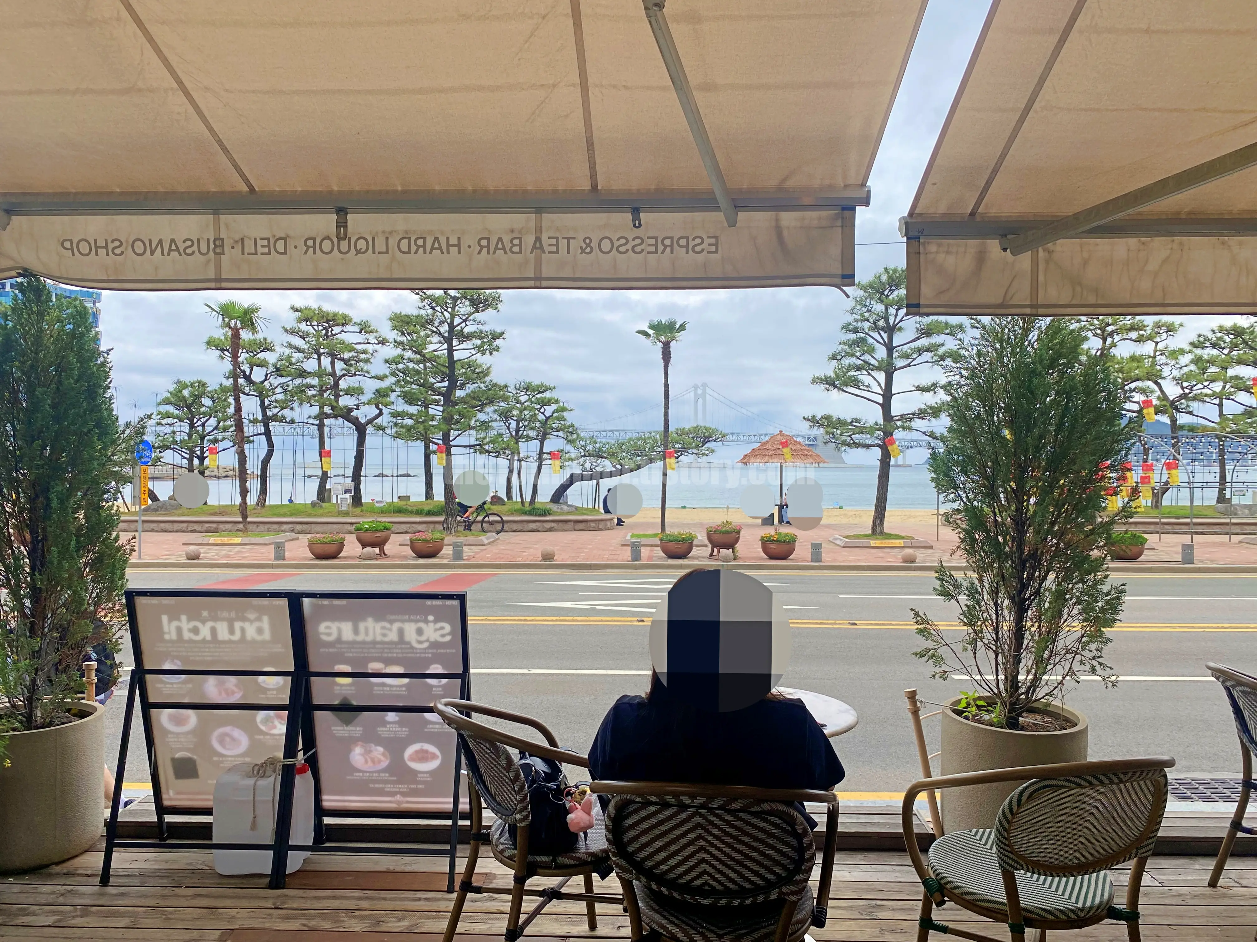 광안리 바다가 한눈에 보이는 오션뷰 카페