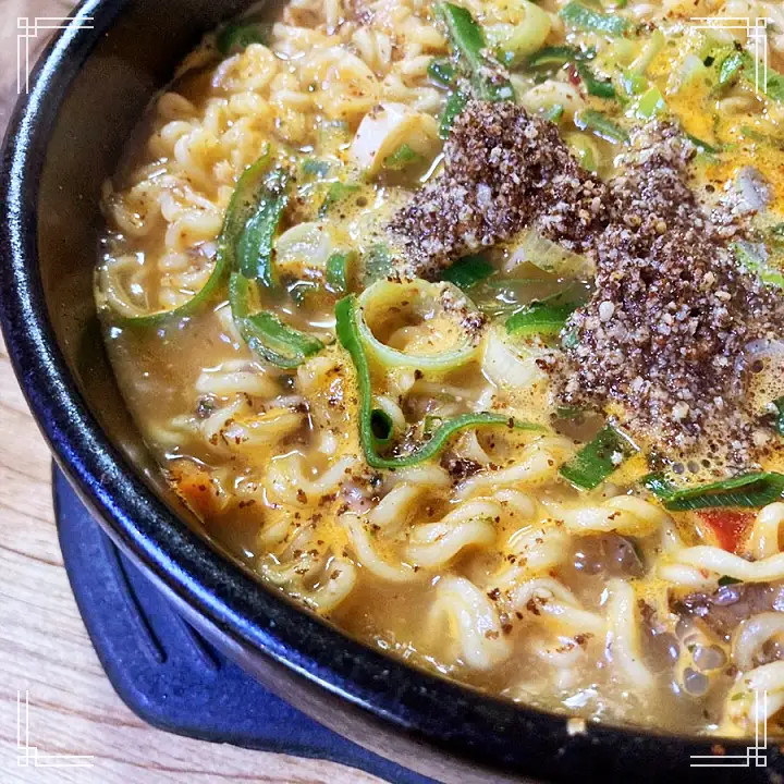 생방송오늘저녁 7천원 파닭 통닭 3천원 짜장면 7천원 탕수육 순대국밥 순대라면 세종 전통 시장 맛집 추천