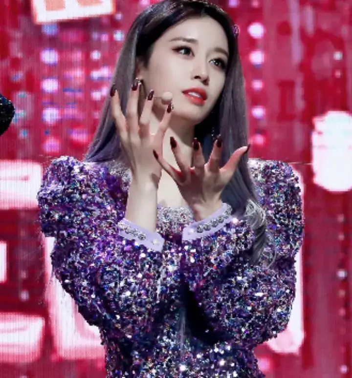 티아라-지연-사진