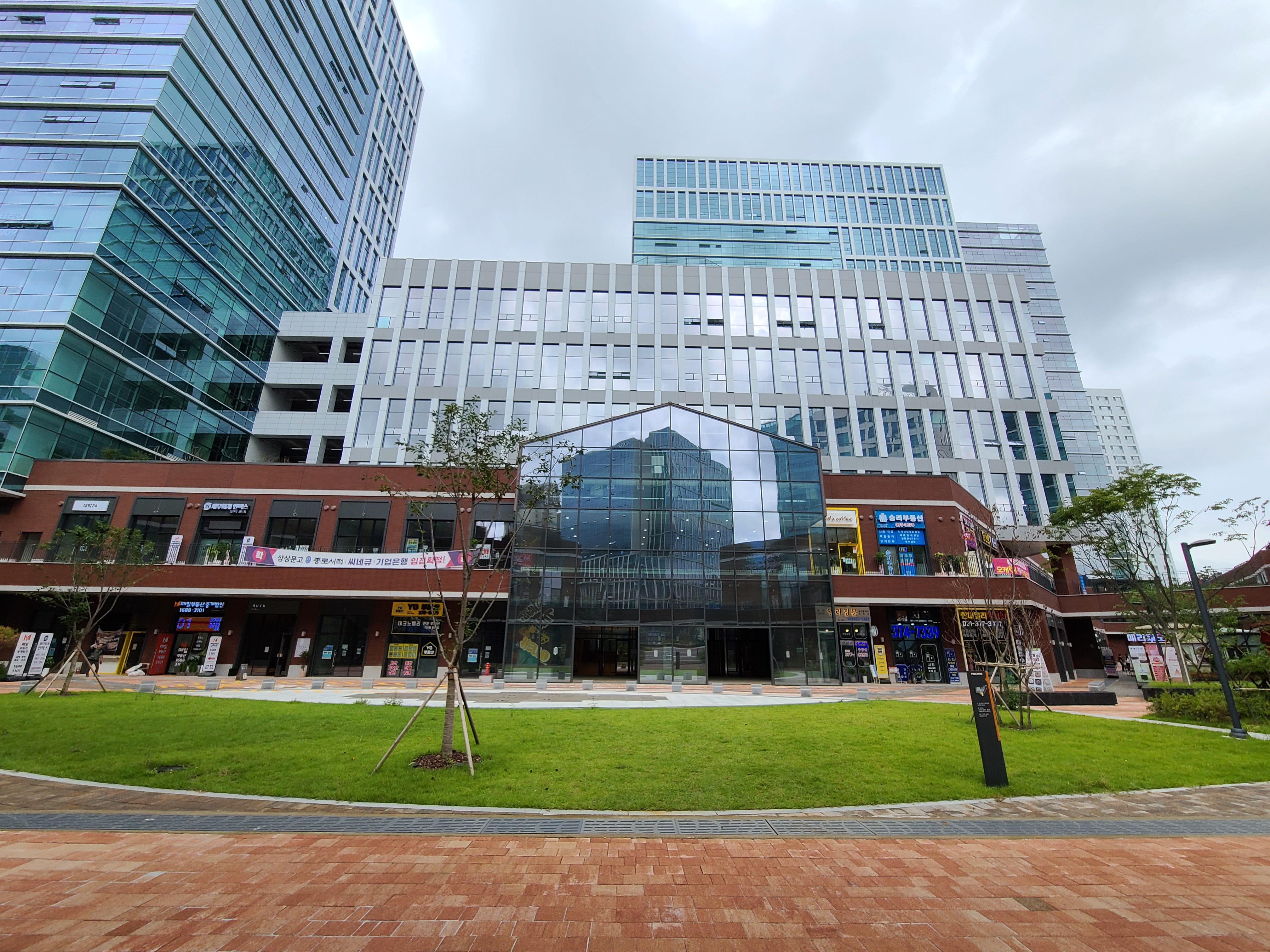 동탄 현대실리콘앨리 외관 및 주변환경2