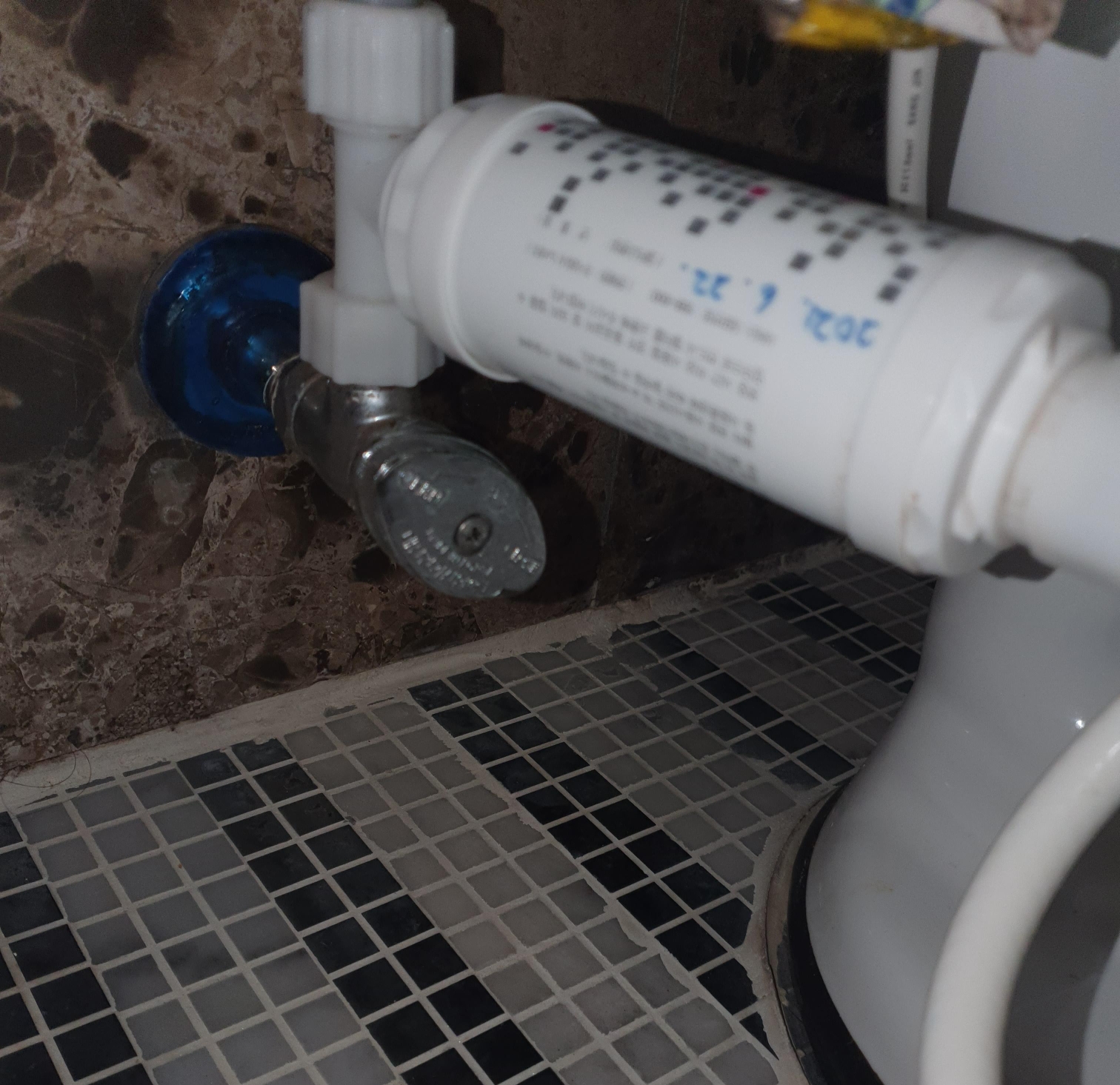 기존에 설치된 노비타 비데 필터 BF-100