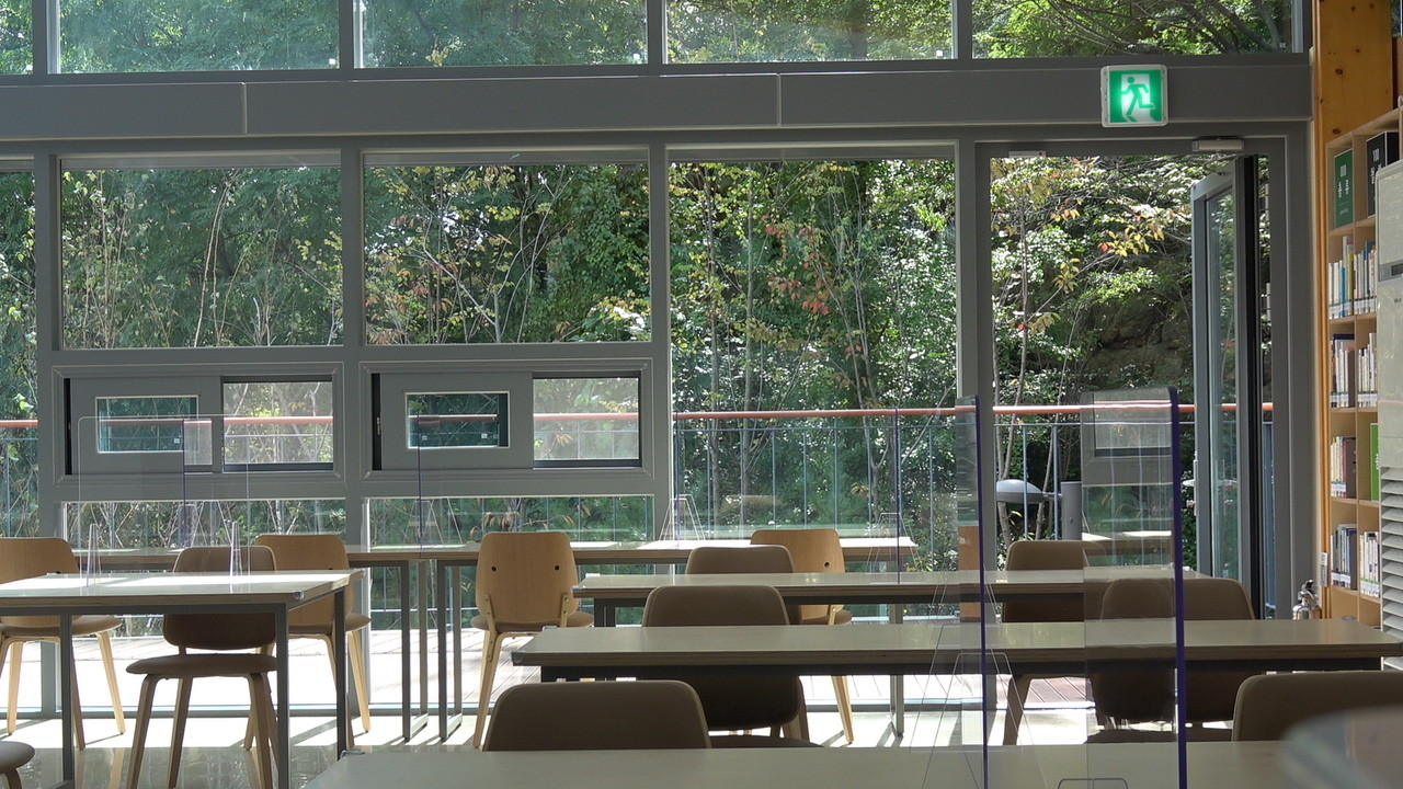 매봉산 숲속도서관