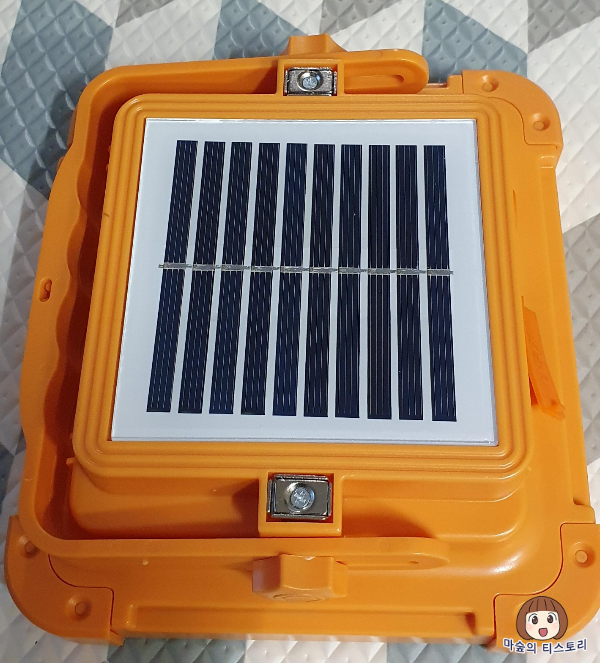 TEMU Solar LED light lamp
