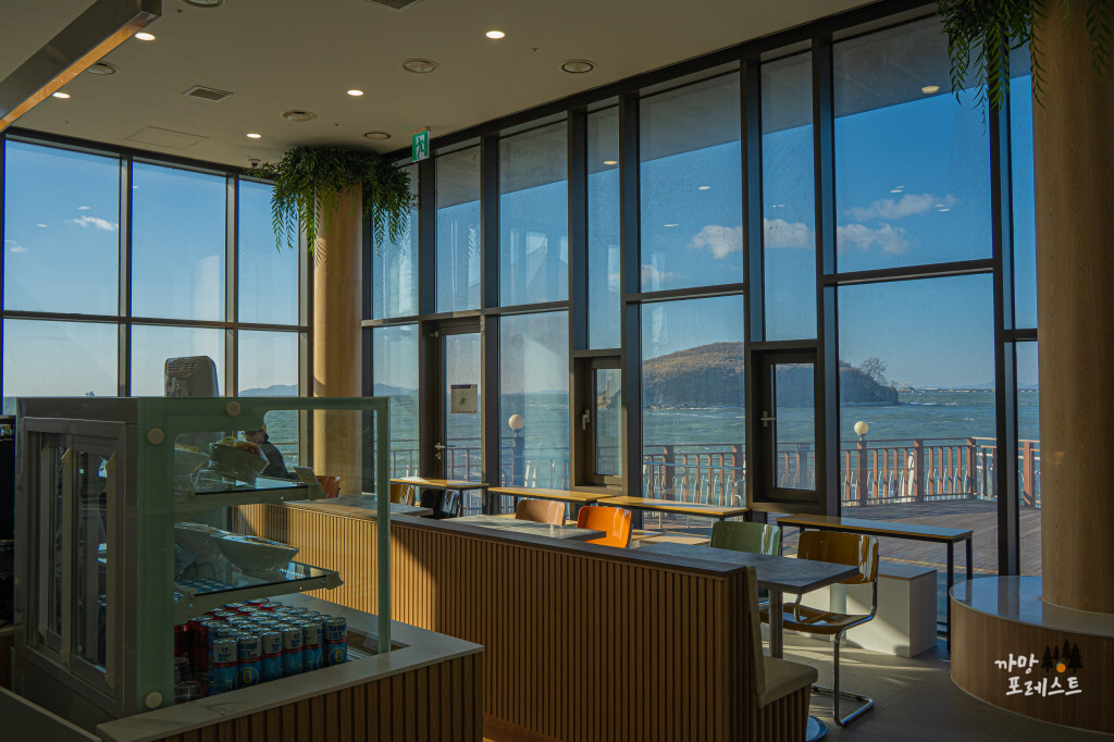 시화나래 휴게소 1층 카페