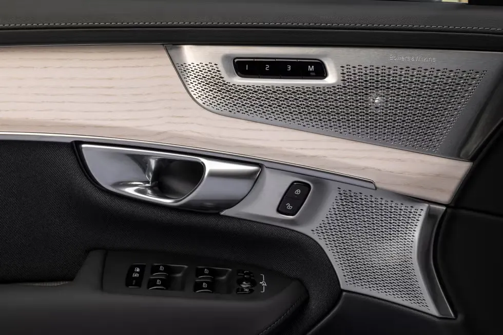 볼보 XC90 이미지