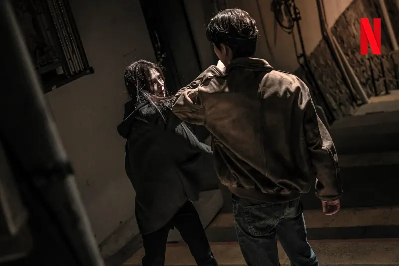 경성크리처 시즌2 호재, 채옥