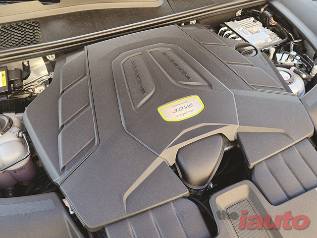 포르쉐 카이엔 E-하이브리드