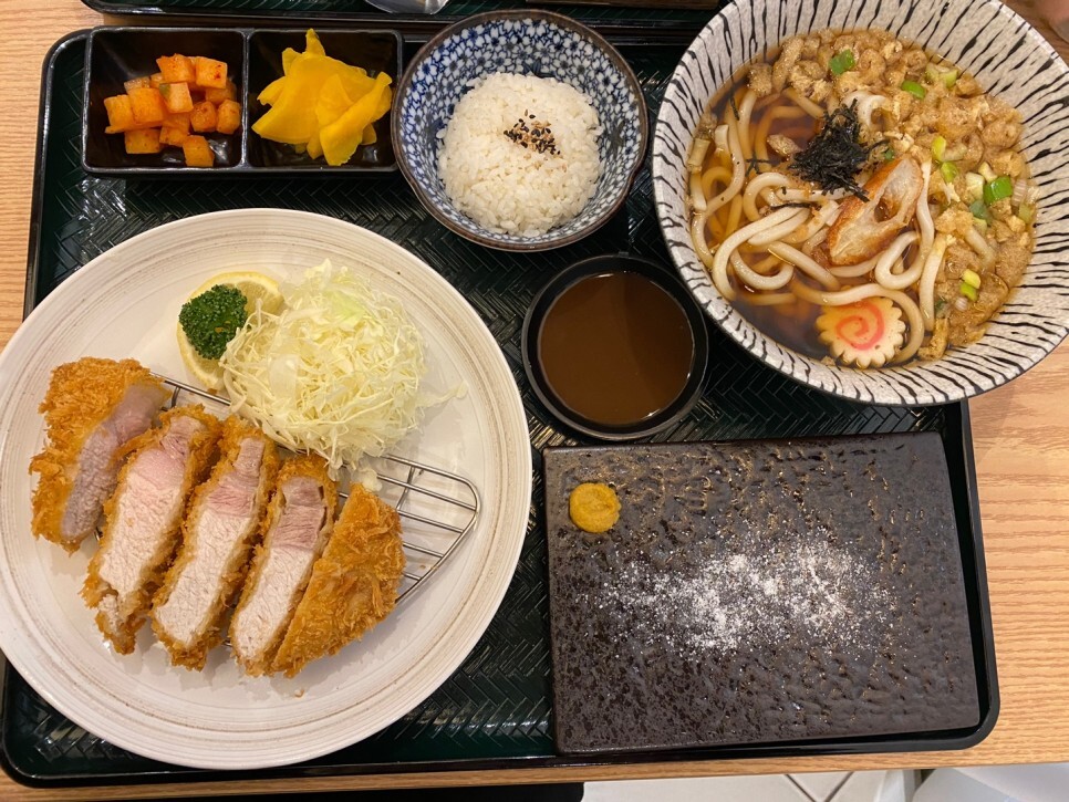 삼백돈돈카츠