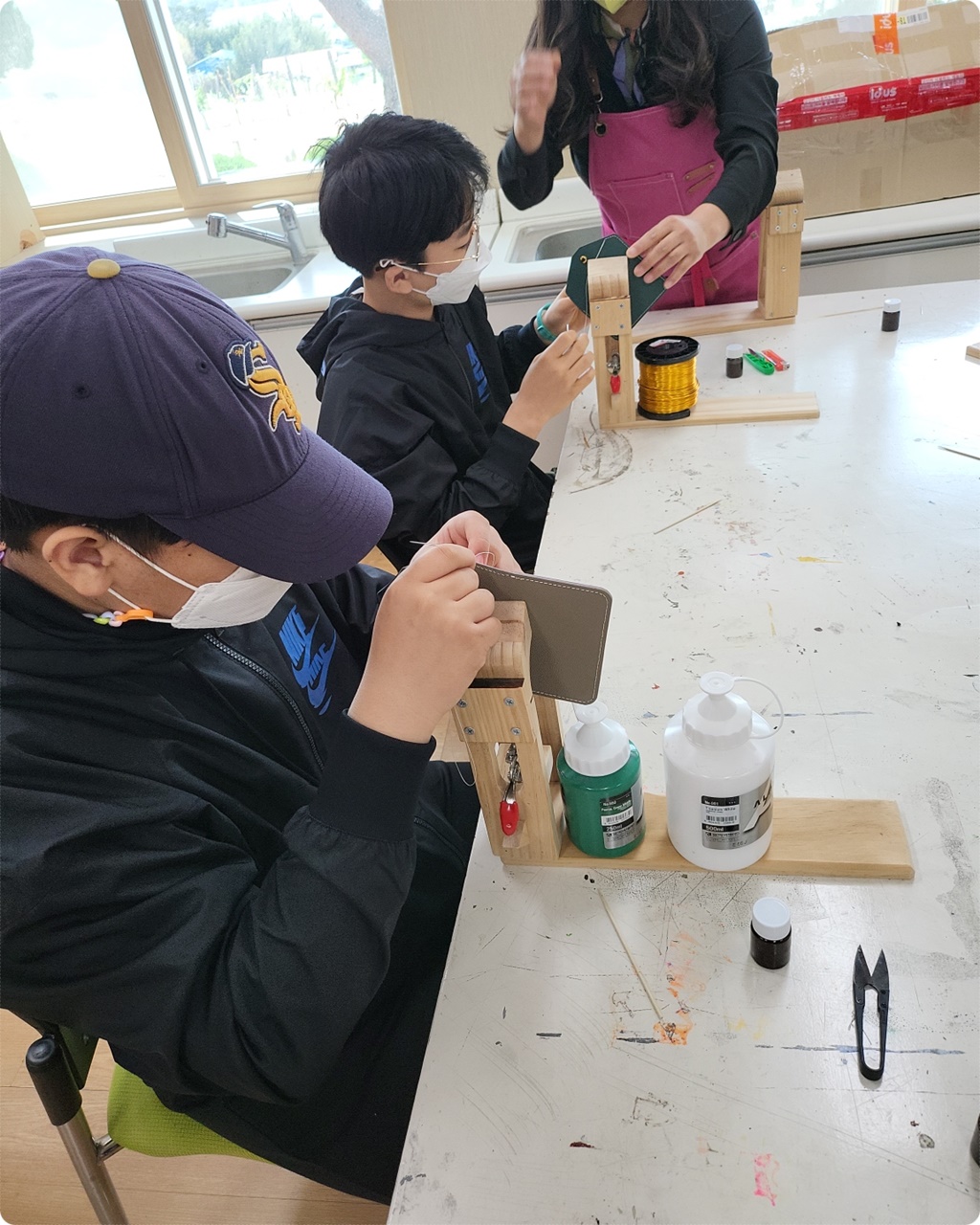 바느질이 거의다 되어 갑니다.