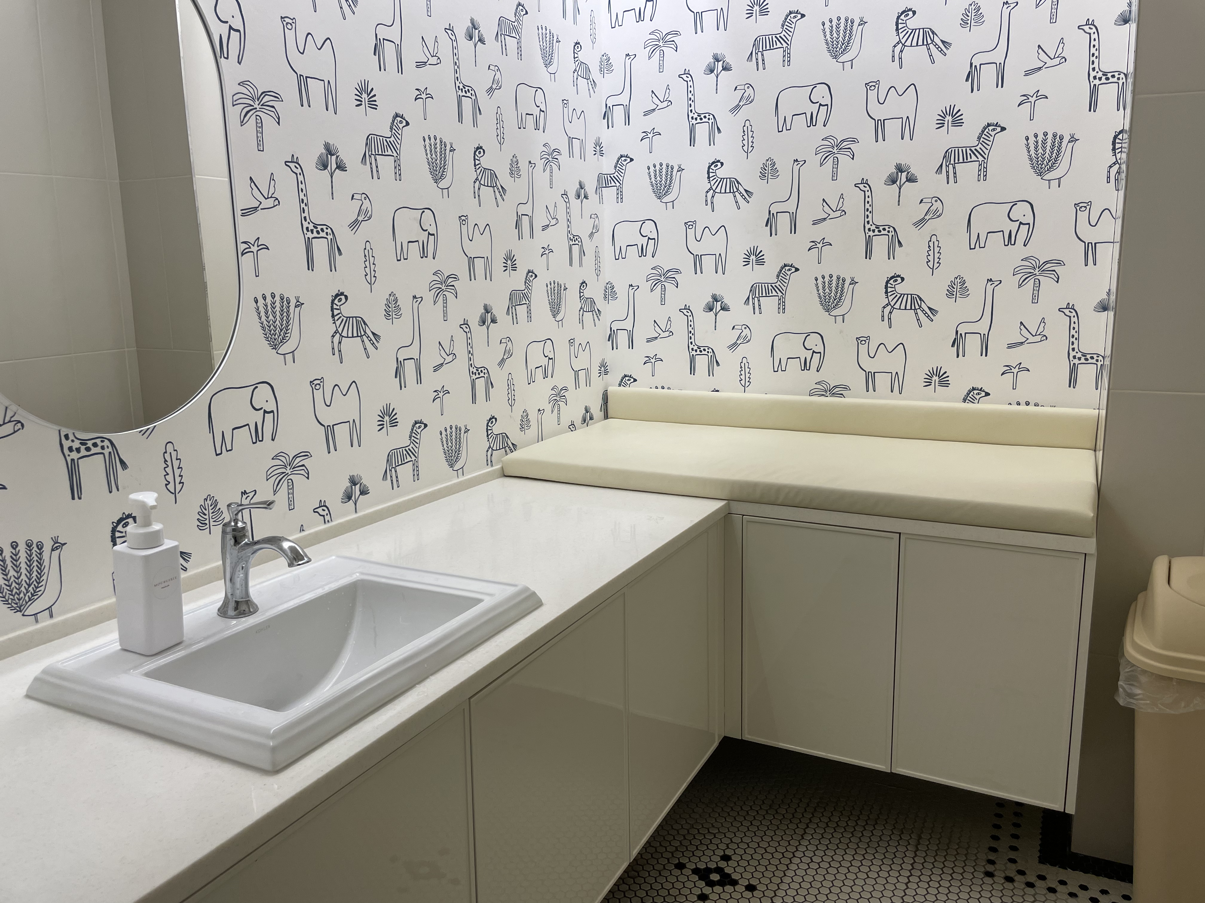 파주 공릉저수지 대형카페 모쿠슈라 프렌치카페