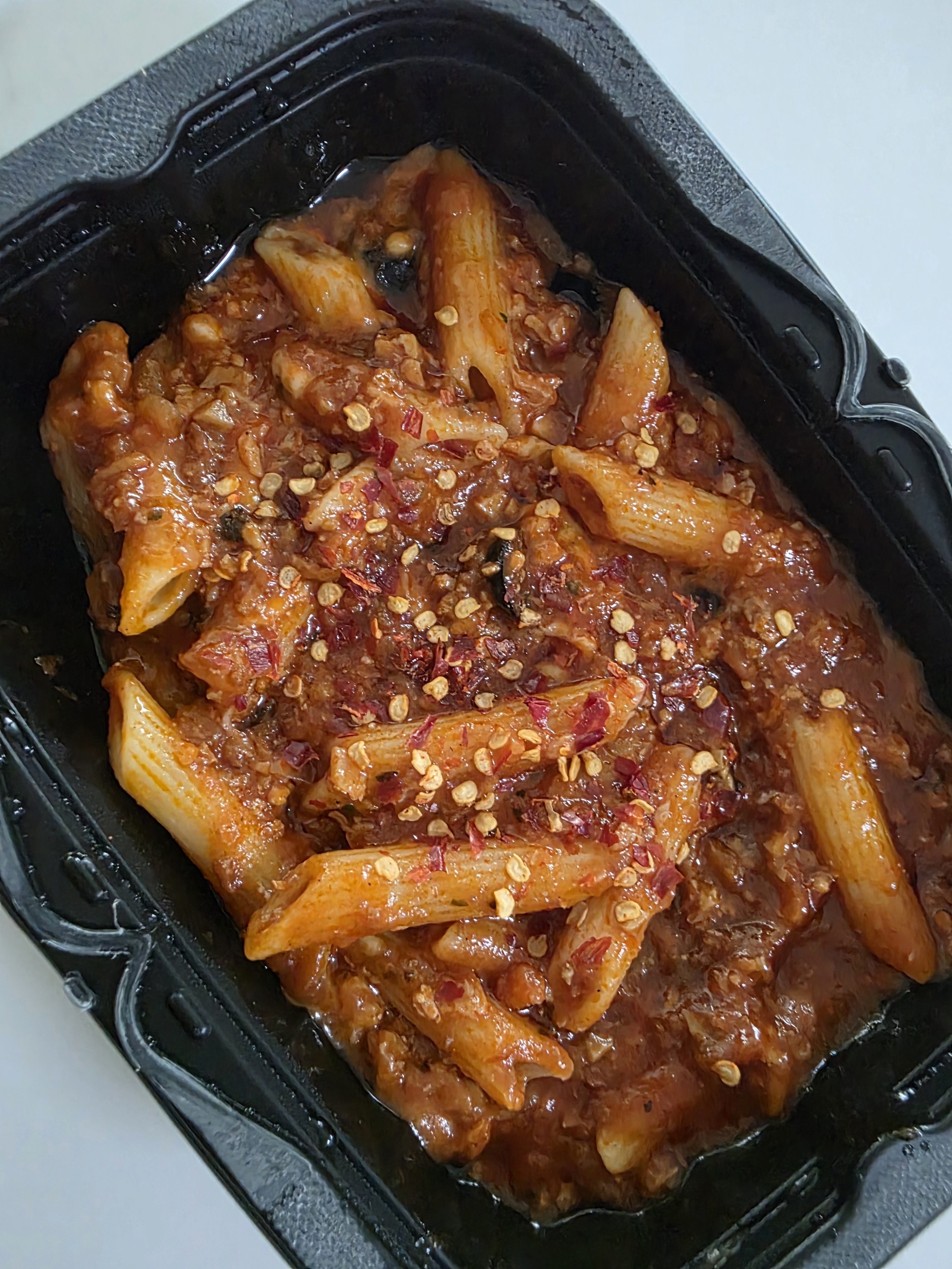 맵지-않았어요.