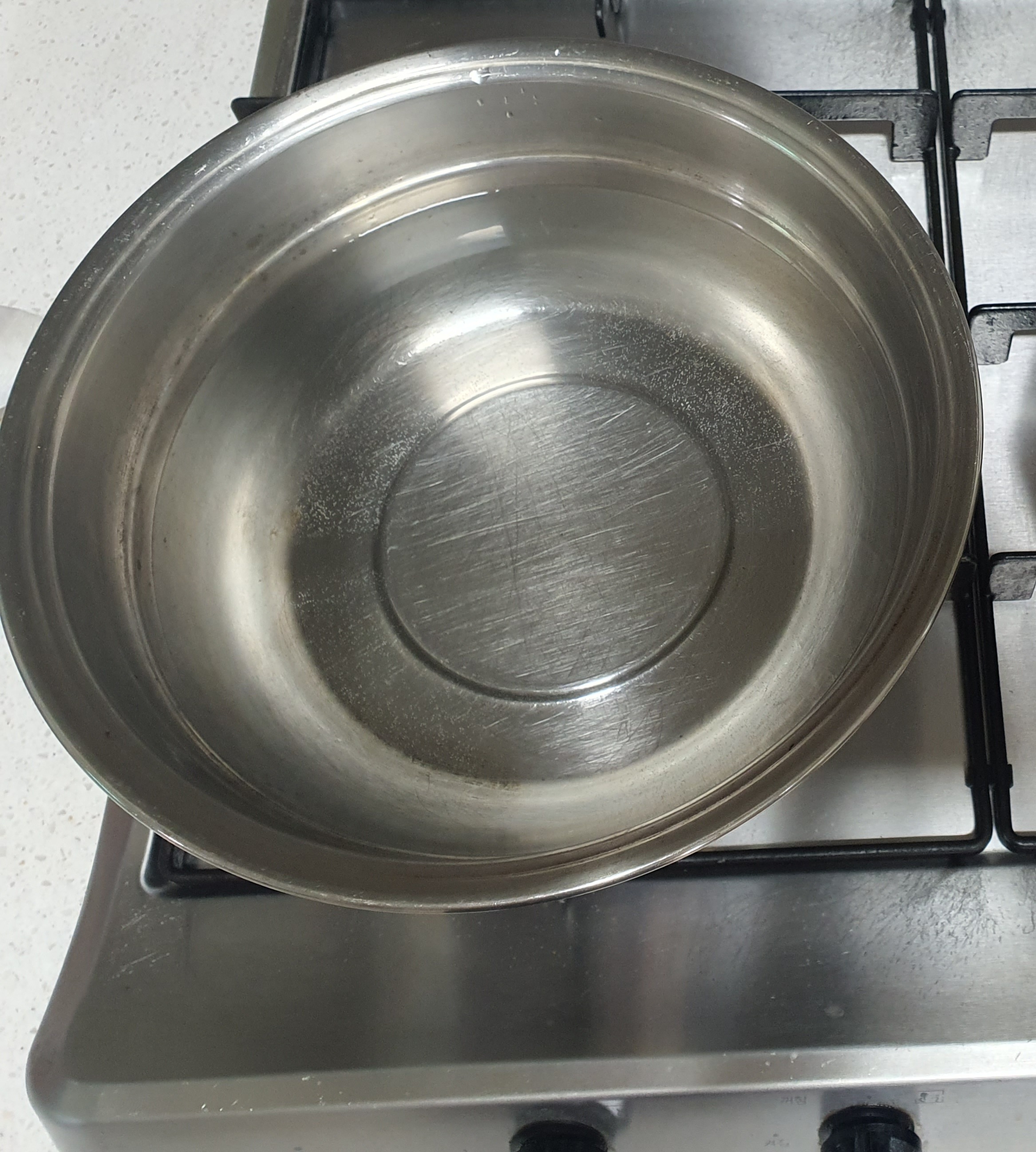 물이-끓으면-면을-넣어요.