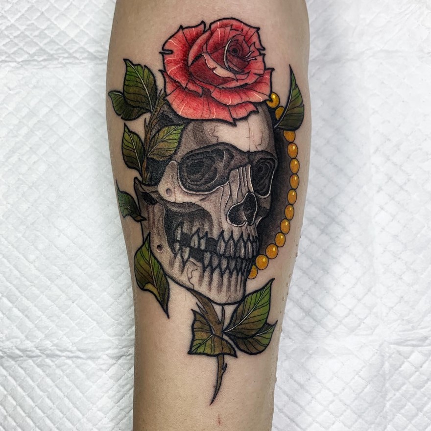 neotraditional style skull tattoo