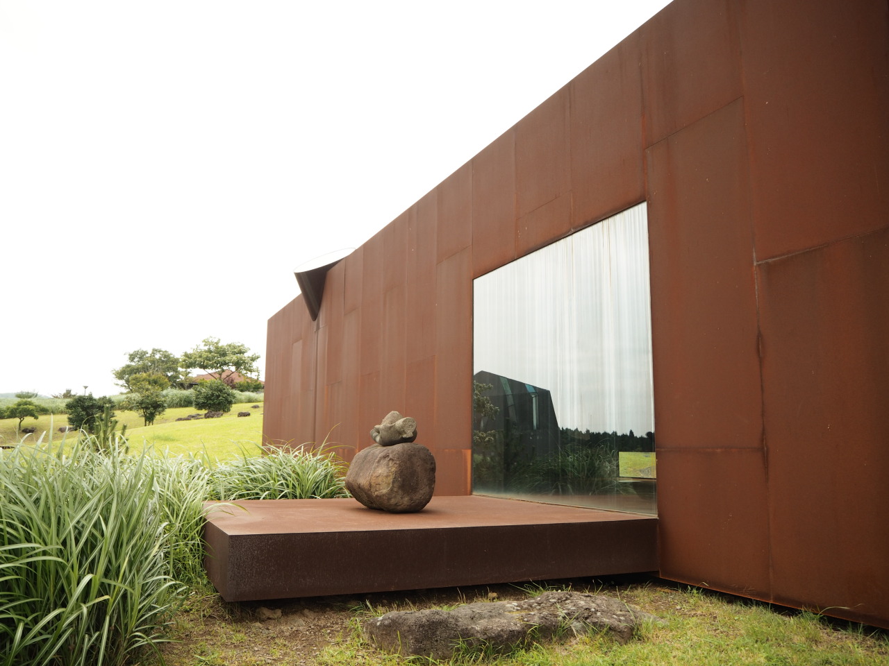 석 뮤지엄 외부