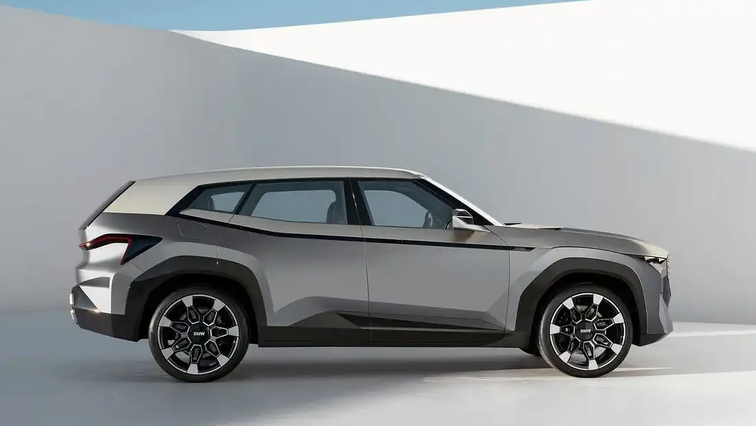 BMW XM 가격 실구매가 모의견적 제원 옵션 카탈로그 가격표 디자인 실내 트렁크 색상 총정리