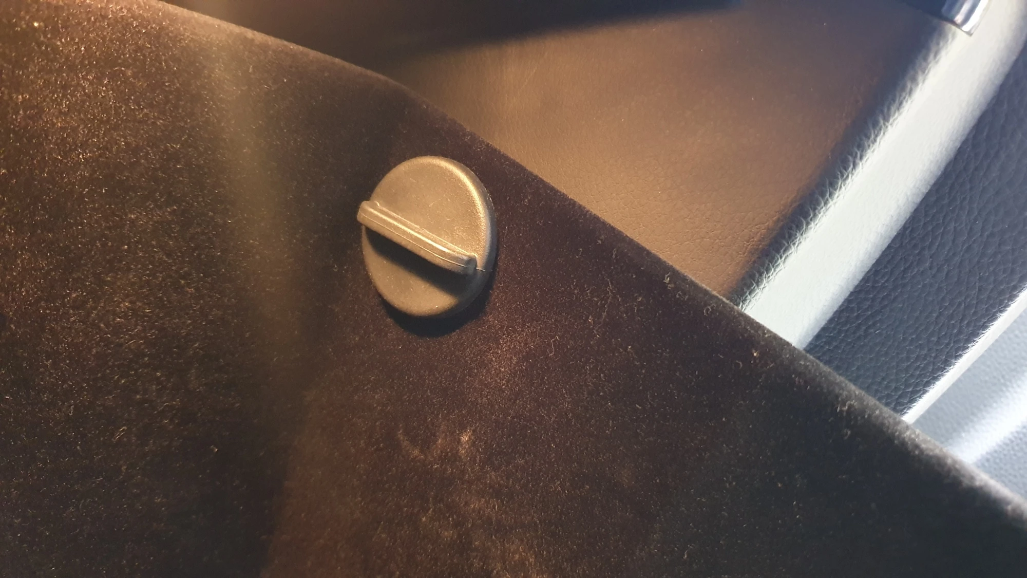 걸쇠부품 끼운 모습