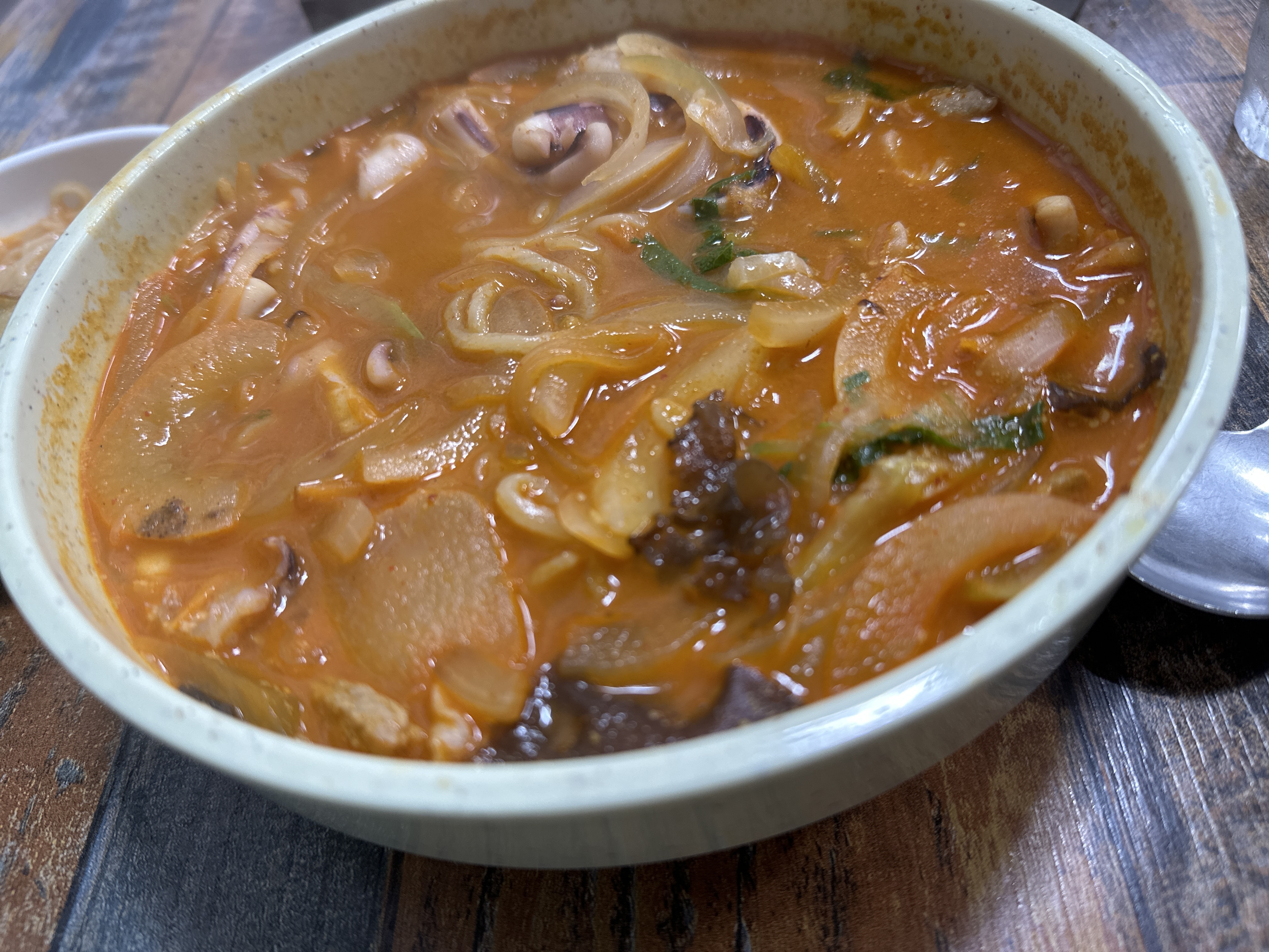 온천만두전문 짬뽕