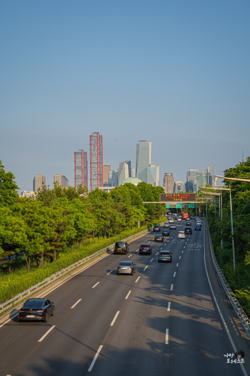 양화 한강공원 왕복 8차로