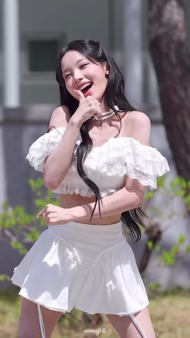 리센느 원이 '무섭노' 사투리 일베 논란 총정리! 나이, 프로필, 학력, 고향 거제, 키와 몸매 매력, 조국 이준석 정치권 공방 및 진중권 일침 심층 진단