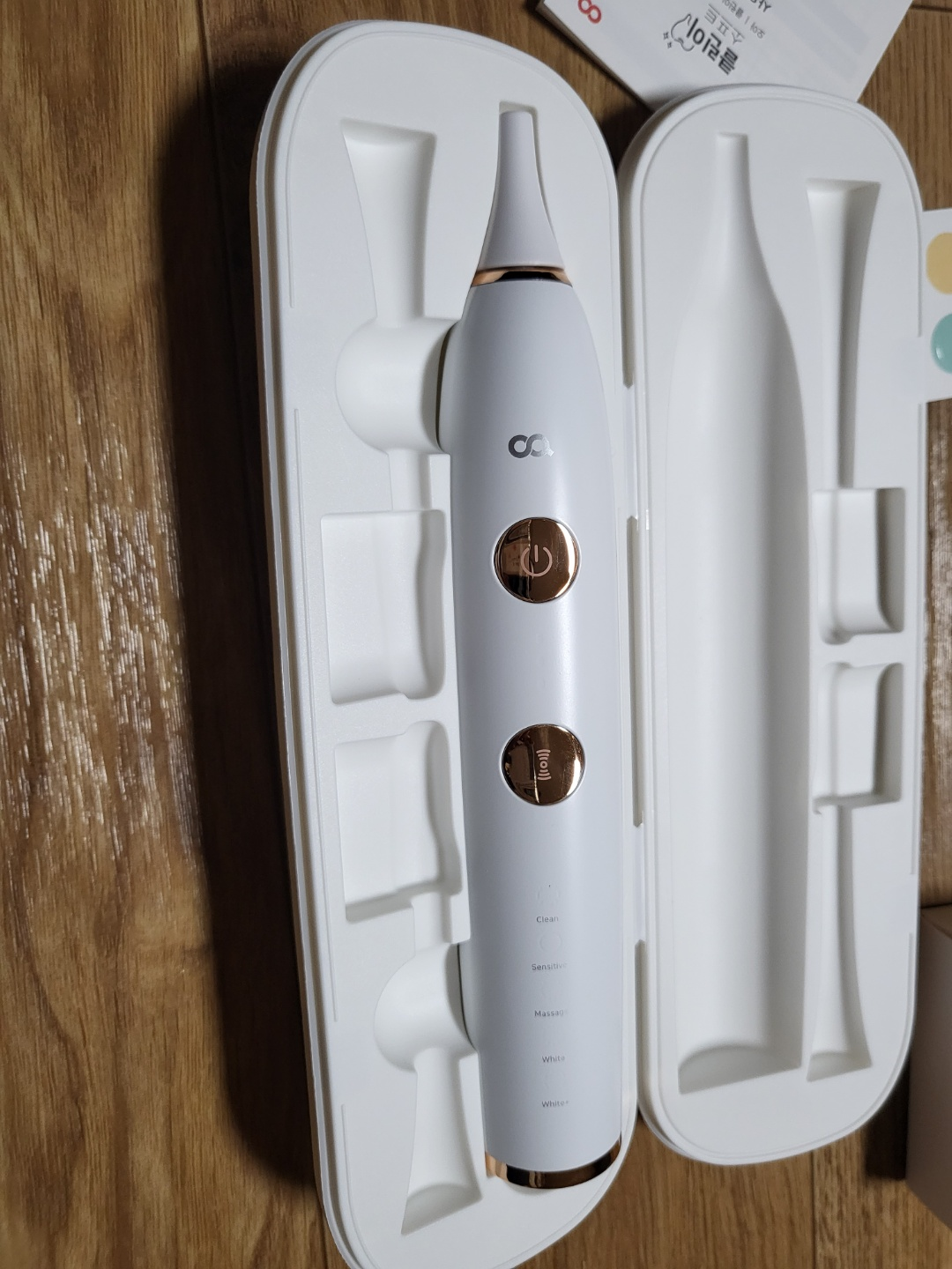 전동 칫솔 (오아 클린이 소프트 전동 칫솔)