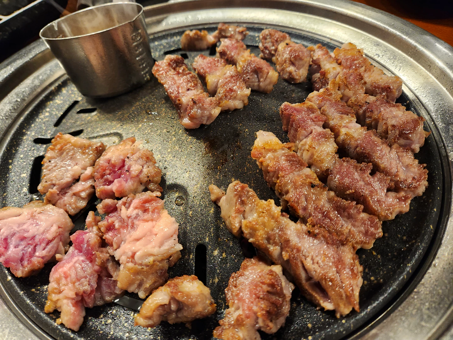 통삼국꽃목살구이