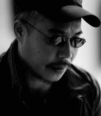 이명세.