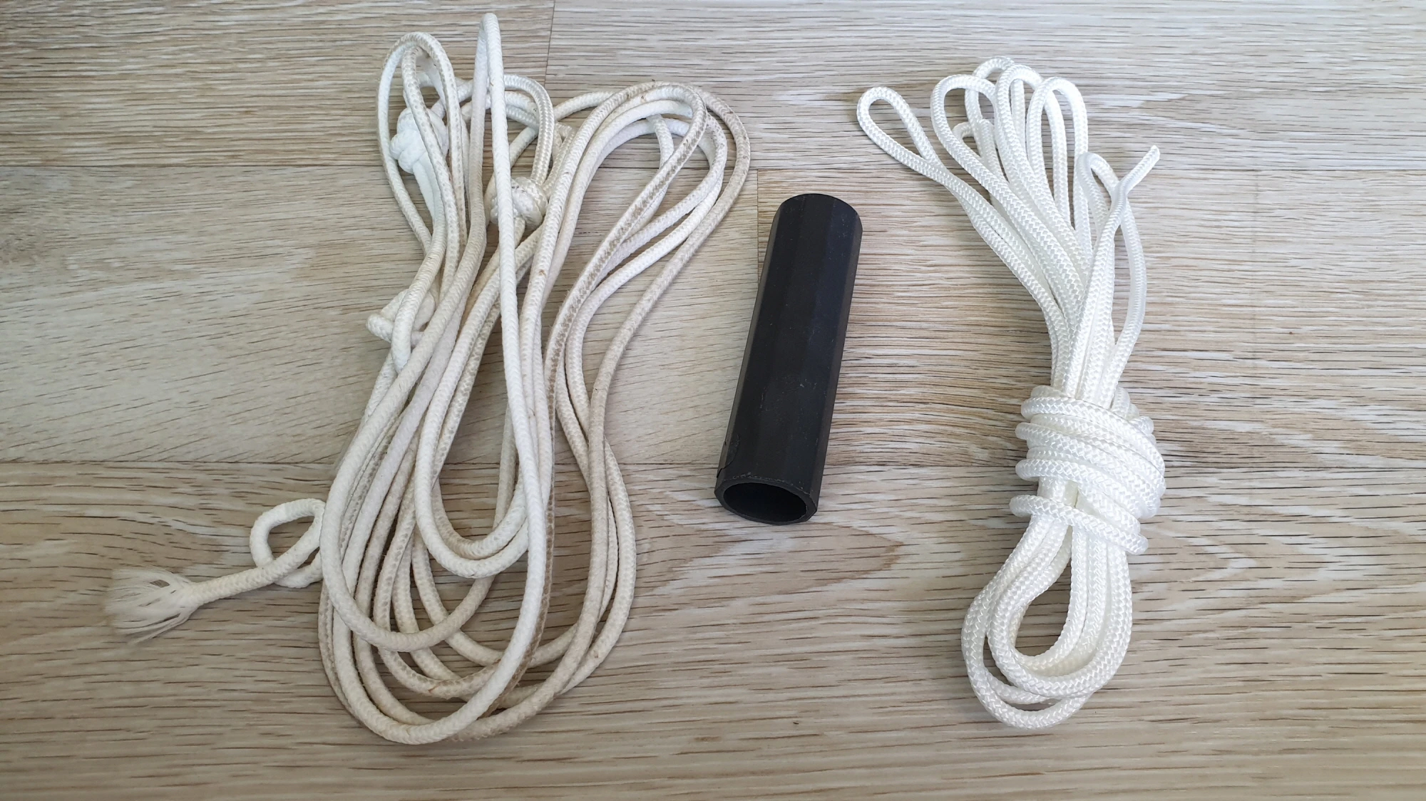 건조대 줄과 손잡이 모습