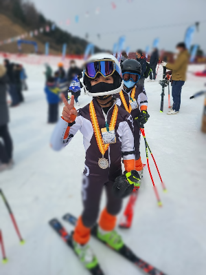 하키를 기반으로 스키까지 잘 해내는 아이