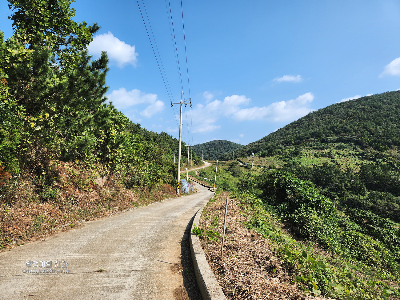 #26-2 여수 개도 백패킹_여기 온돌 돌침대 있어요 (노지 캠핑) - undefined - 바닷바람 맞으며 먹는 회는 말해뭐해 #26-2 여수 개도 백패킹_여기 온돌 돌침대 있어요 (노지 캠핑) - undefined - 바닷바람 맞으며 먹는 회는 말해뭐해