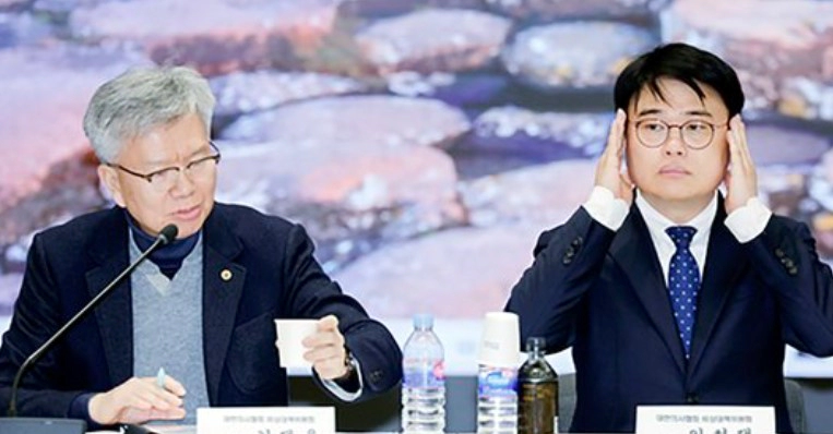 임현택 의협회장 김택우 비대위원장 내분 갈등 이유