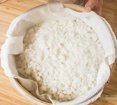 한국의 떡 종류 콩떡-떡가루 넣기