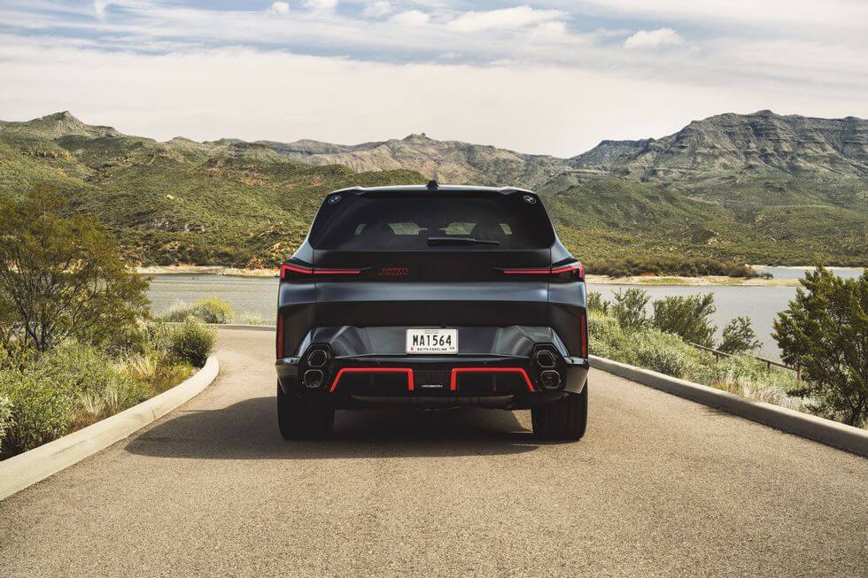 2024 BMW XM