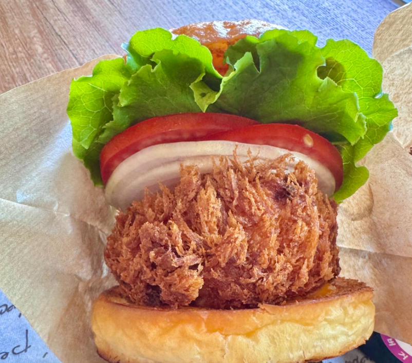 🍔 첫 만남부터 압도한 &lsquo;통통 새우버거&rsquo;