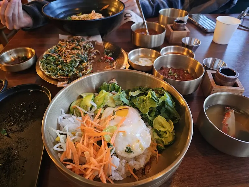 들기름 비빔밥 보리새우전 동인천 맛집 파랑새 방앗간