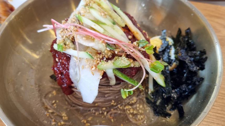 비빔막국수