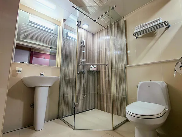 경기도-양평-쉐르빌호텔-코리아룸-부스형-화장실